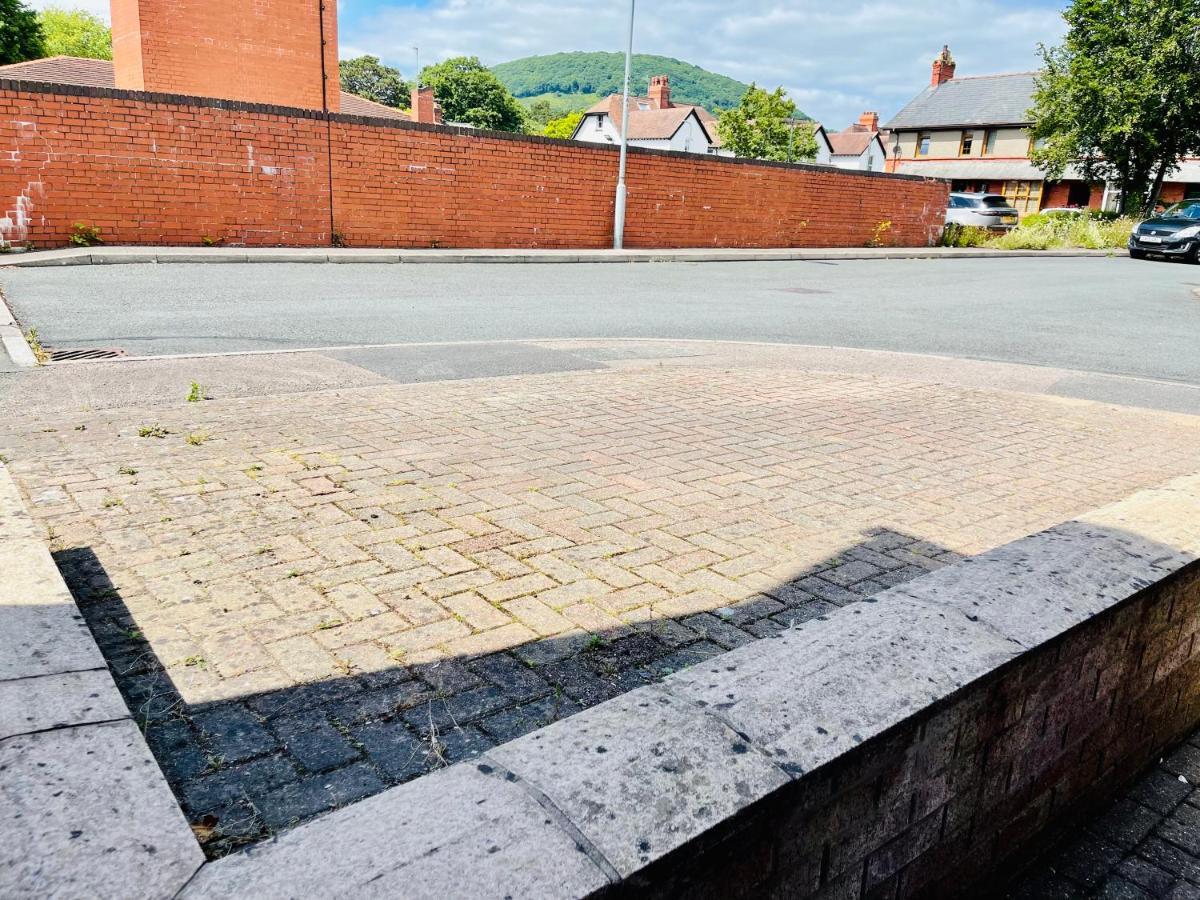 Tanglewood House Abergavenny With Private Parking Exterior foto
